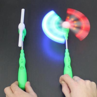 Светящаяся Вертушка Палочка 30 см 1 шт - купить по доступным ценам в ...