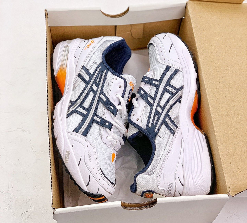 Кроссовки ASICS #1