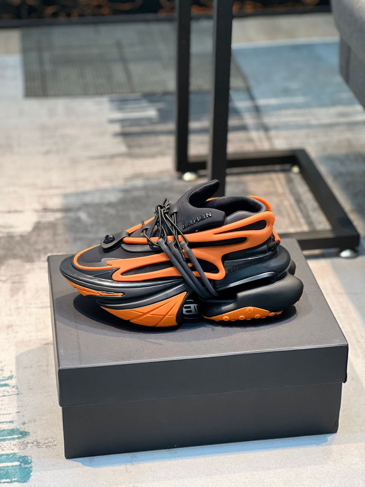 Кроссовки BALMAIN - купить с доставкой по выгодным ценам в интернет ...