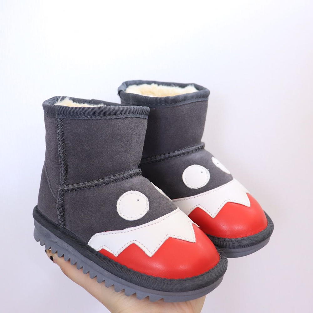 Ботинки UGG #1