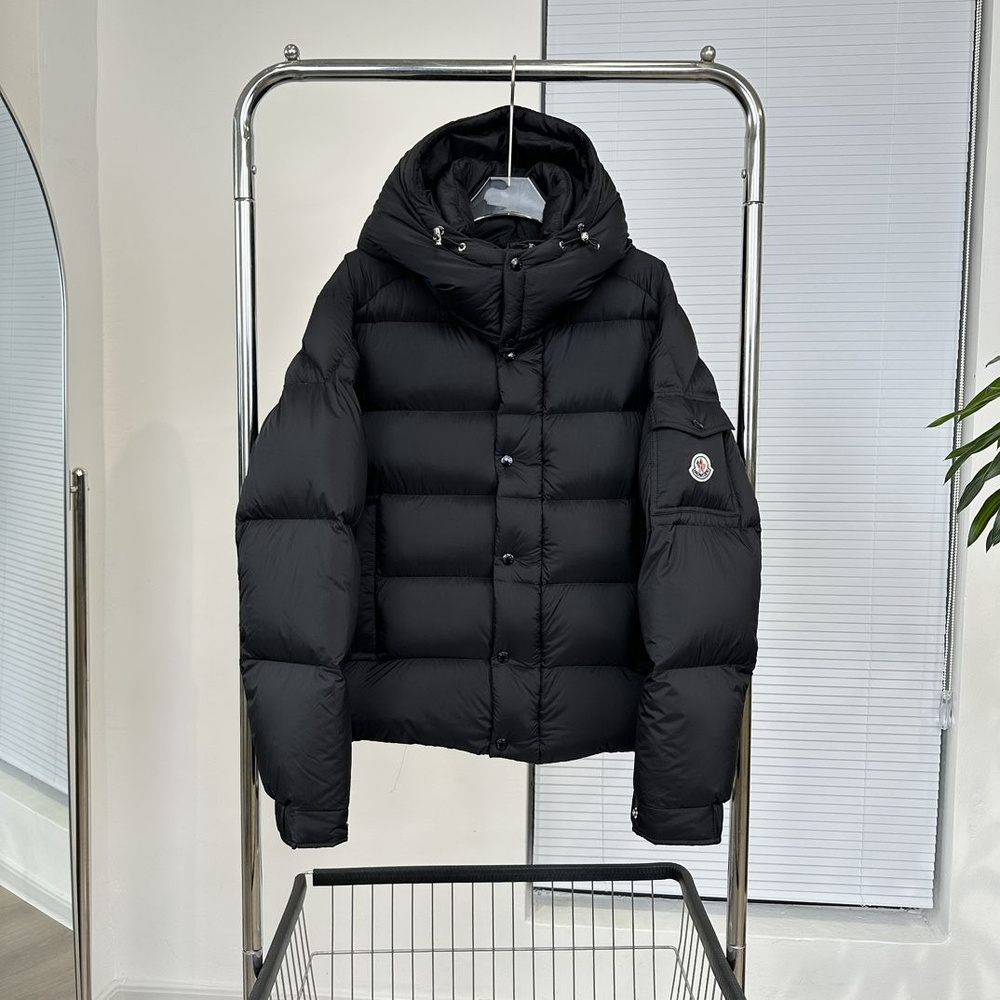 Пуховик MONCLER #1