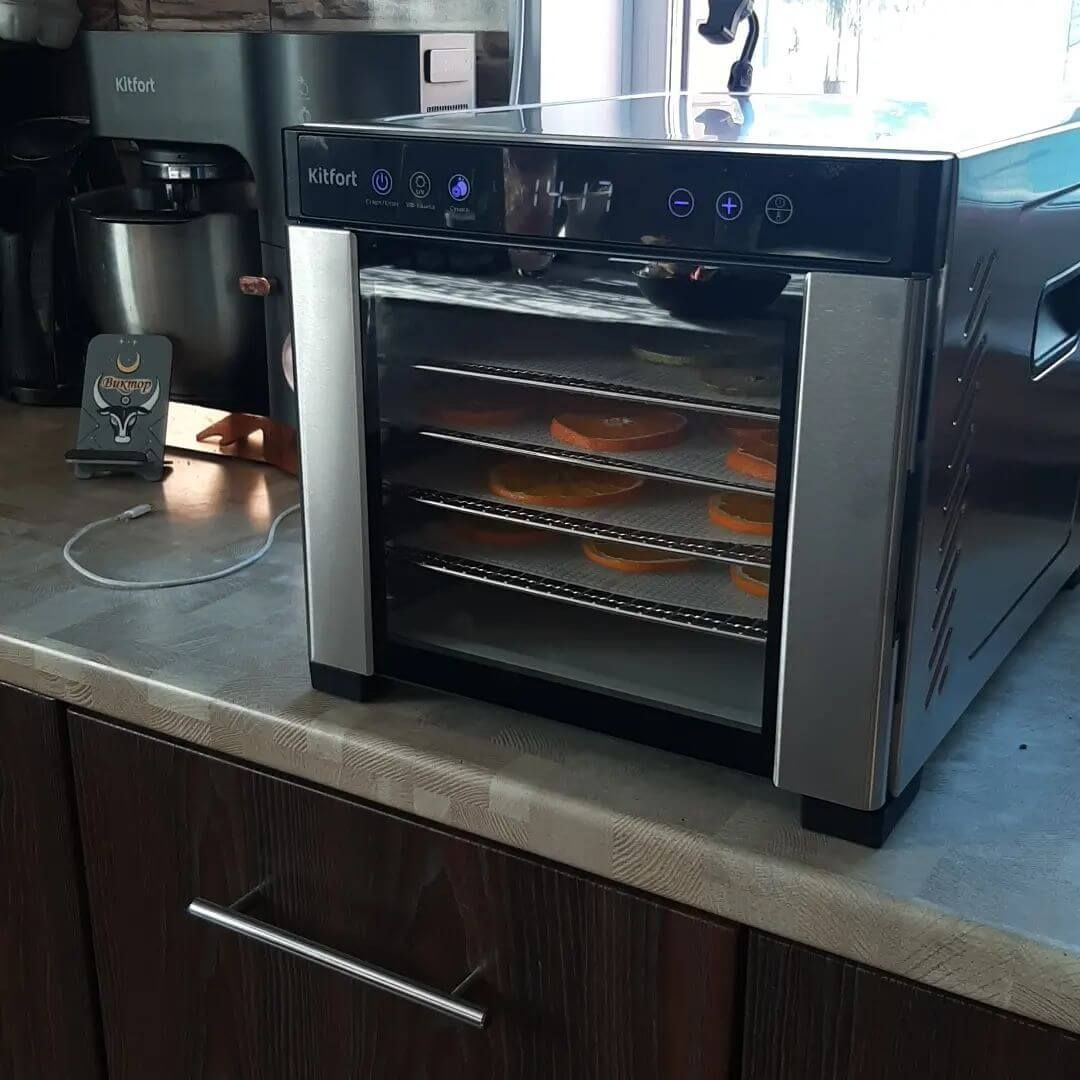 Дегидратор Kitfort КТ-1916, серый металлик, сушилка для овощей и ...