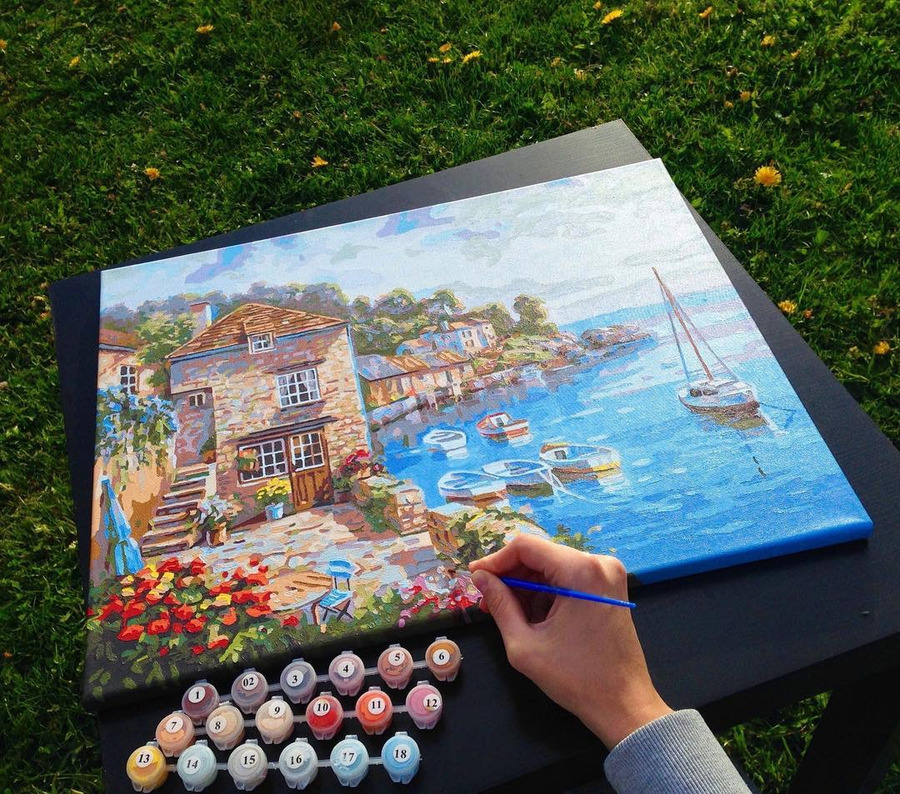 Картина по номерам ВанГогВоМне "Следуй за мной. Red square", холст 40х50 см - ку