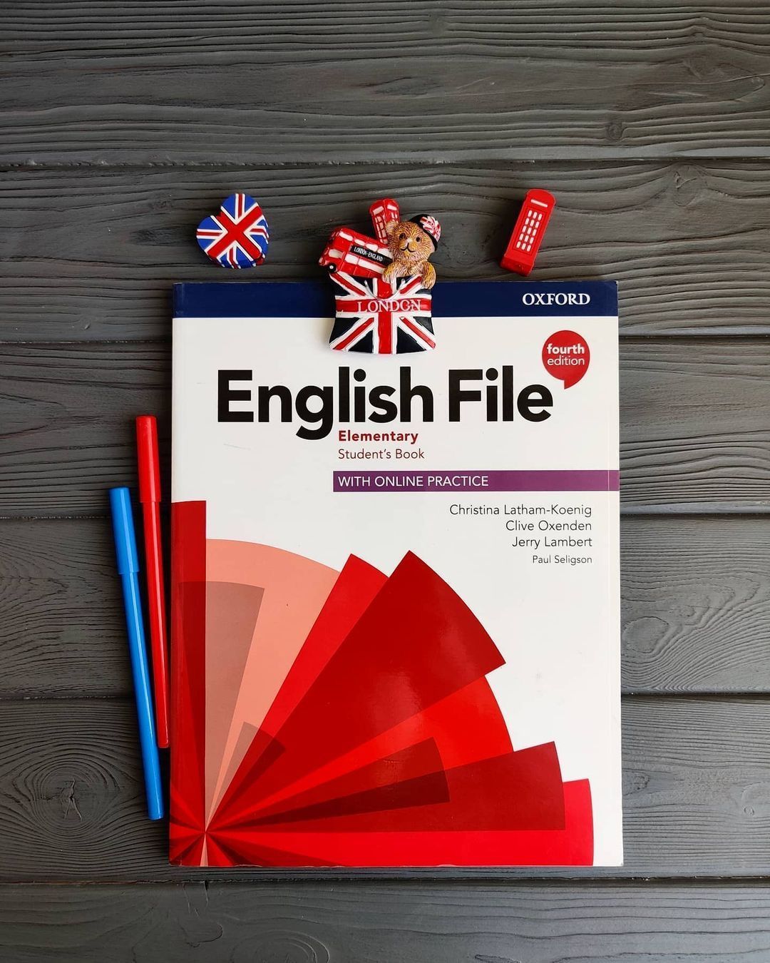 English File. Beginner. Student's Book with Online Practice | English File. Beginner. Student's Book with Online Practice - Ozon image 7
