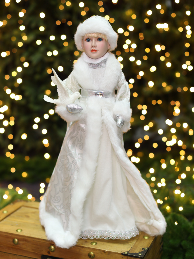Новогодняя Снегурочка в белой шубе с белым мехом, 35 см, China Dans, артикул E75157N  #1