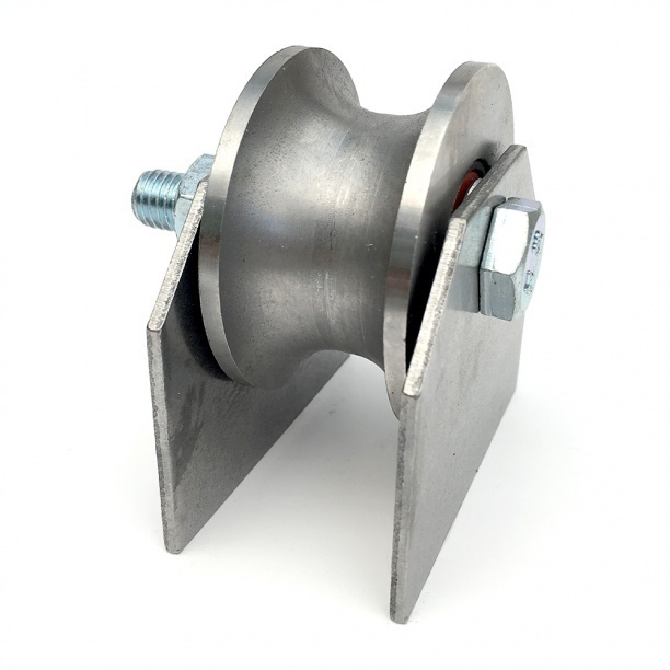 Ролик для откатных ворот металлический на пластинах D65 мм под трубу D3 ...