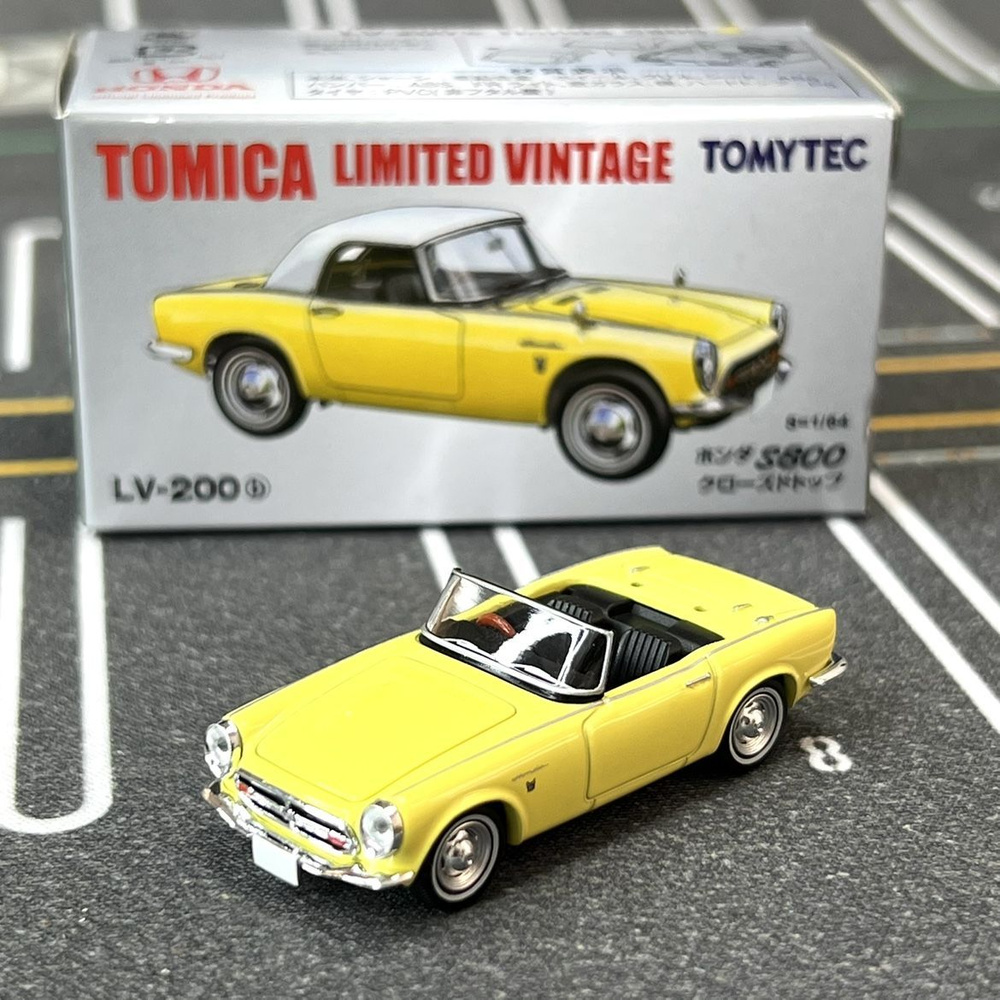 Машинка TAKARA TOMY TOMICA TLV LV-200b Honda S800 Hard top yellow 1/64 #1