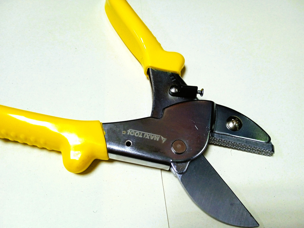 Секатор MAXI TOOL с наковальней, с острозаточенными лезвиями для ...
