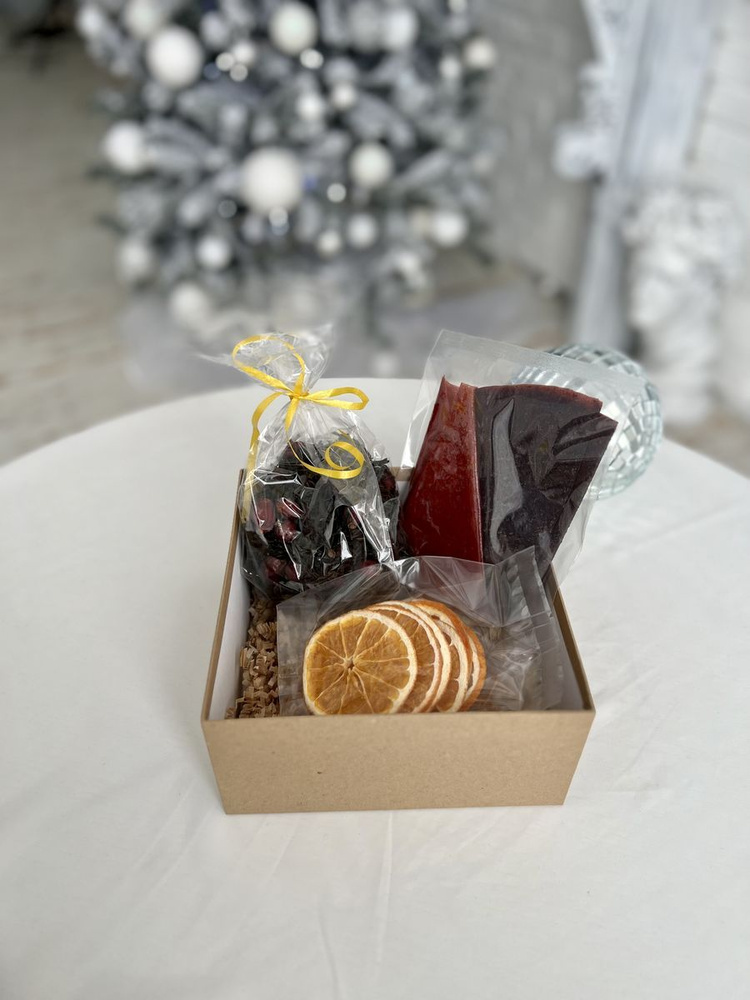Новогодний подарочный набор для друзей: Иван чай с шиповником, сушеный апельсин, ассорти пастилы  #1