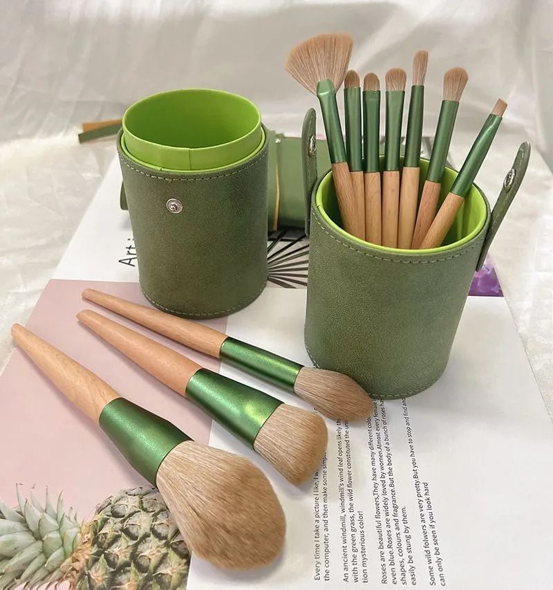 Набор кистей для макияжа в тубусе 10 шт/ профессиональный набор ...