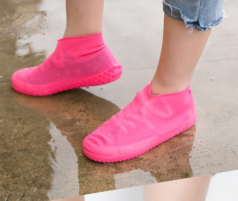 Бахилы силиконовые от дождя для обуви. Бахилы многоразовые водонепроницаемые. Силиконовые чехлы для обуви. Резиновые чехлы на обувь.