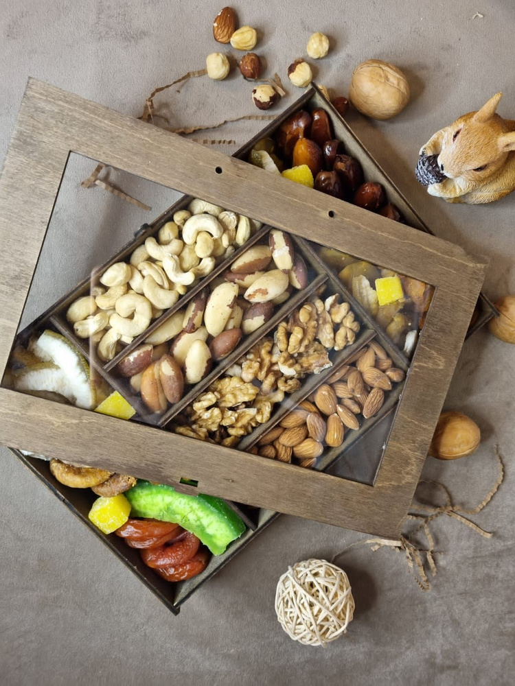 Подарочный набор орехов и сухофруктов в деревянной коробочке, ассорти.  #1