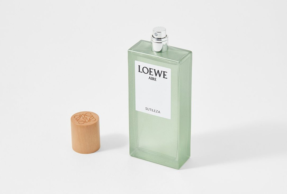Perfumes loewe s. Стоимость парфюм loewe aire sutileza. Loewe парфюм aire loco. Loewe aire sutileza. Loewe a mi aire.