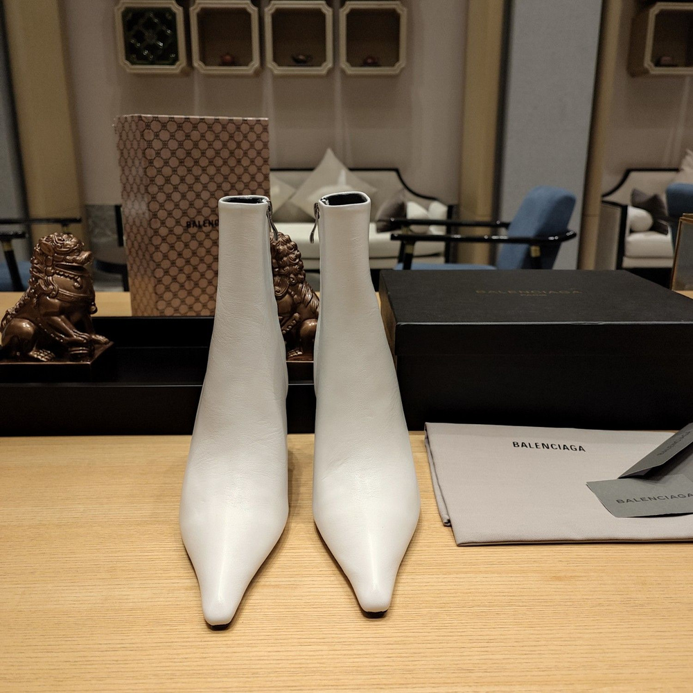 Ботинки Balenciaga - купить с доставкой по выгодным ценам в интернет ...