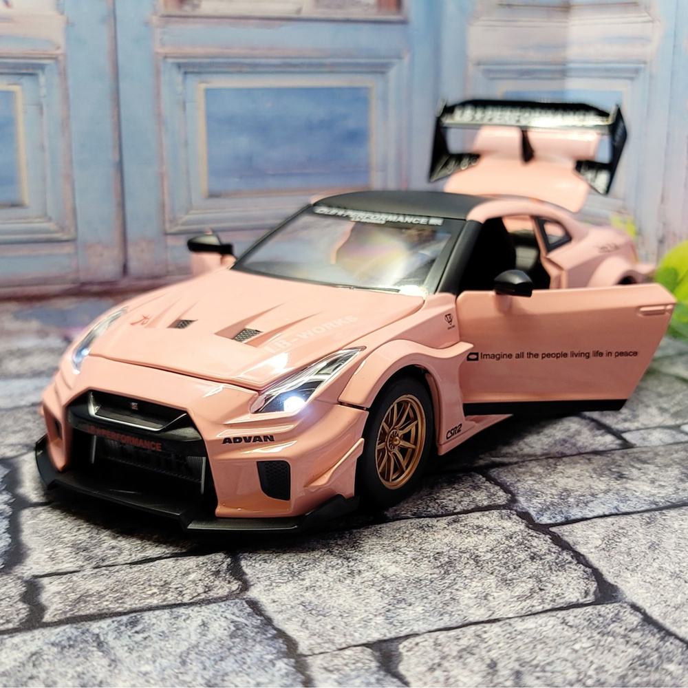 Коллекционная модель машинки Nissan Skyline GT-R R35 (Ниссан ГТР) Годзилла, масштаб 1:24, открываются #1