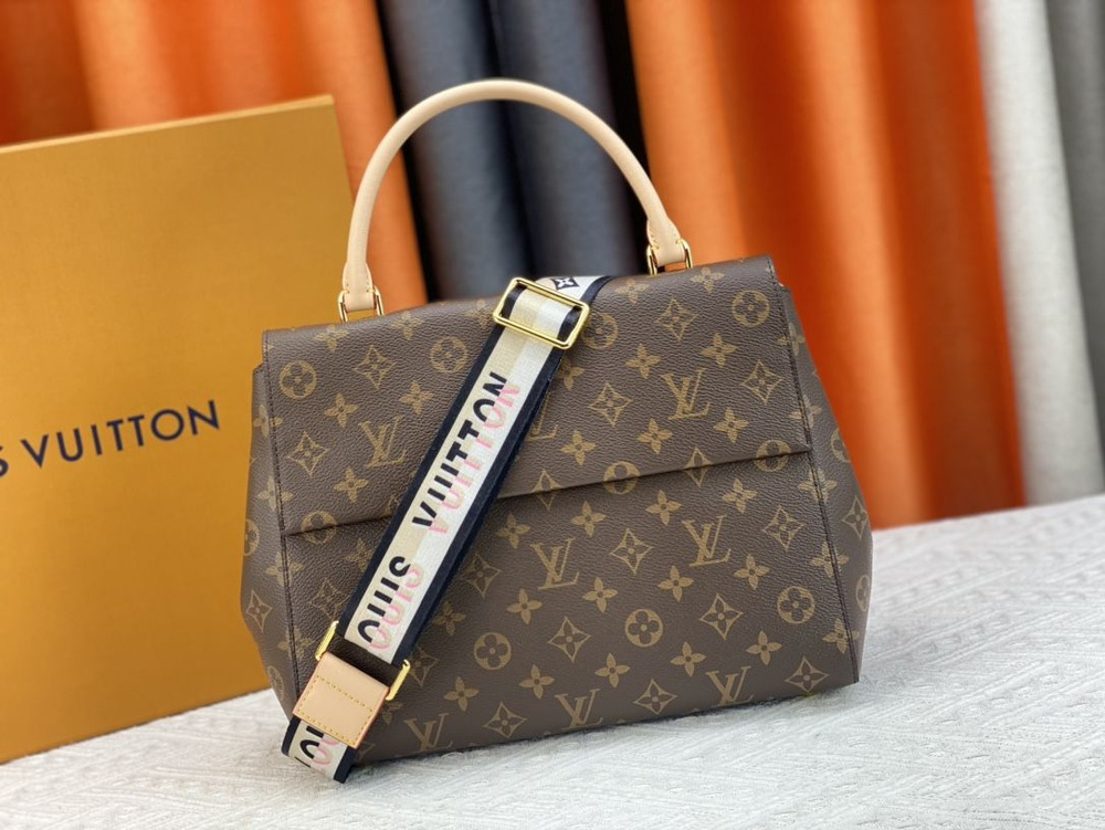 Louis Vuitton Сумка на плечо мешок #1