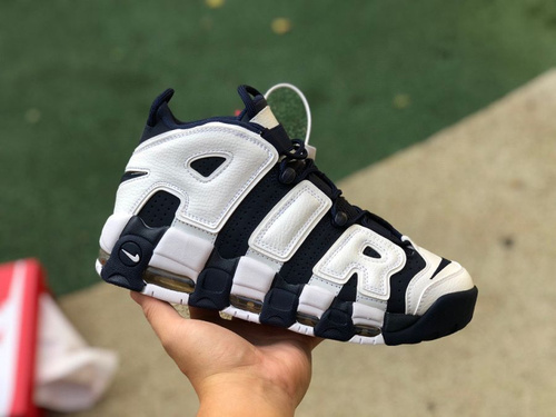 Nike air hotsell uptempo negras