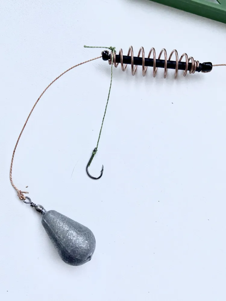 Монтаж рыболовный убийца карася набор 3 шт, груз 30г, плетеный шнур 0,15мм, 3 крючка №8, 3 кормушки, #4