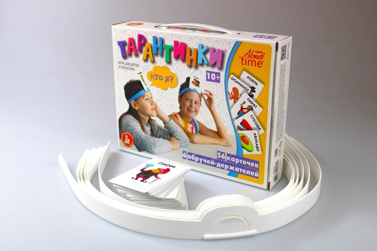 Крупный план портретов на игровой доске