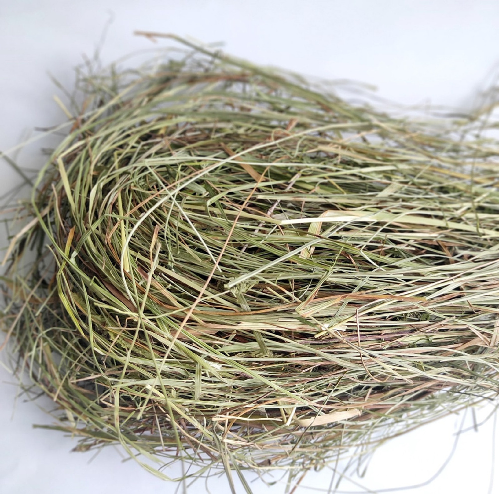 Сено для грызунов 1 кг Луговое Свежее отборное хрустящее / для кролика ...