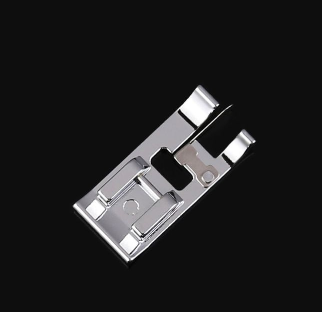 Оверлочная лапка для швейной машины / лапка для обметывания купить на ...