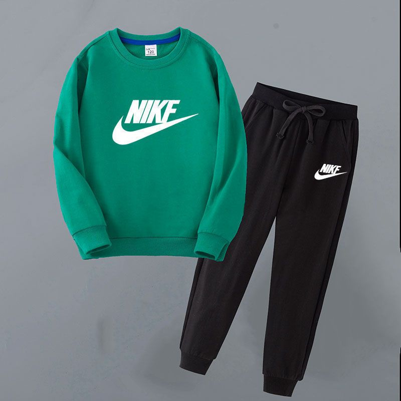 Костюм спортивный Nike #1