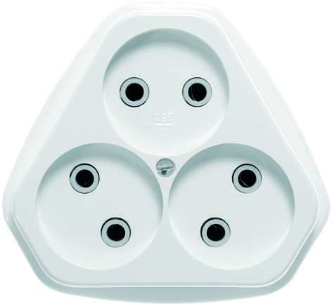 Розетка 3-м СП РС10-394 10А IP20 бел. Кунцево 5928 - купить по низкой ...