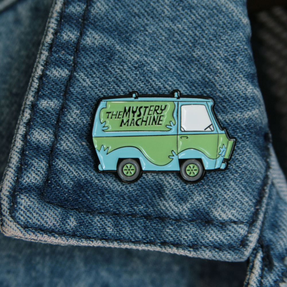 Значок металлический "Таинственная машина" - купить с доставкой по ...