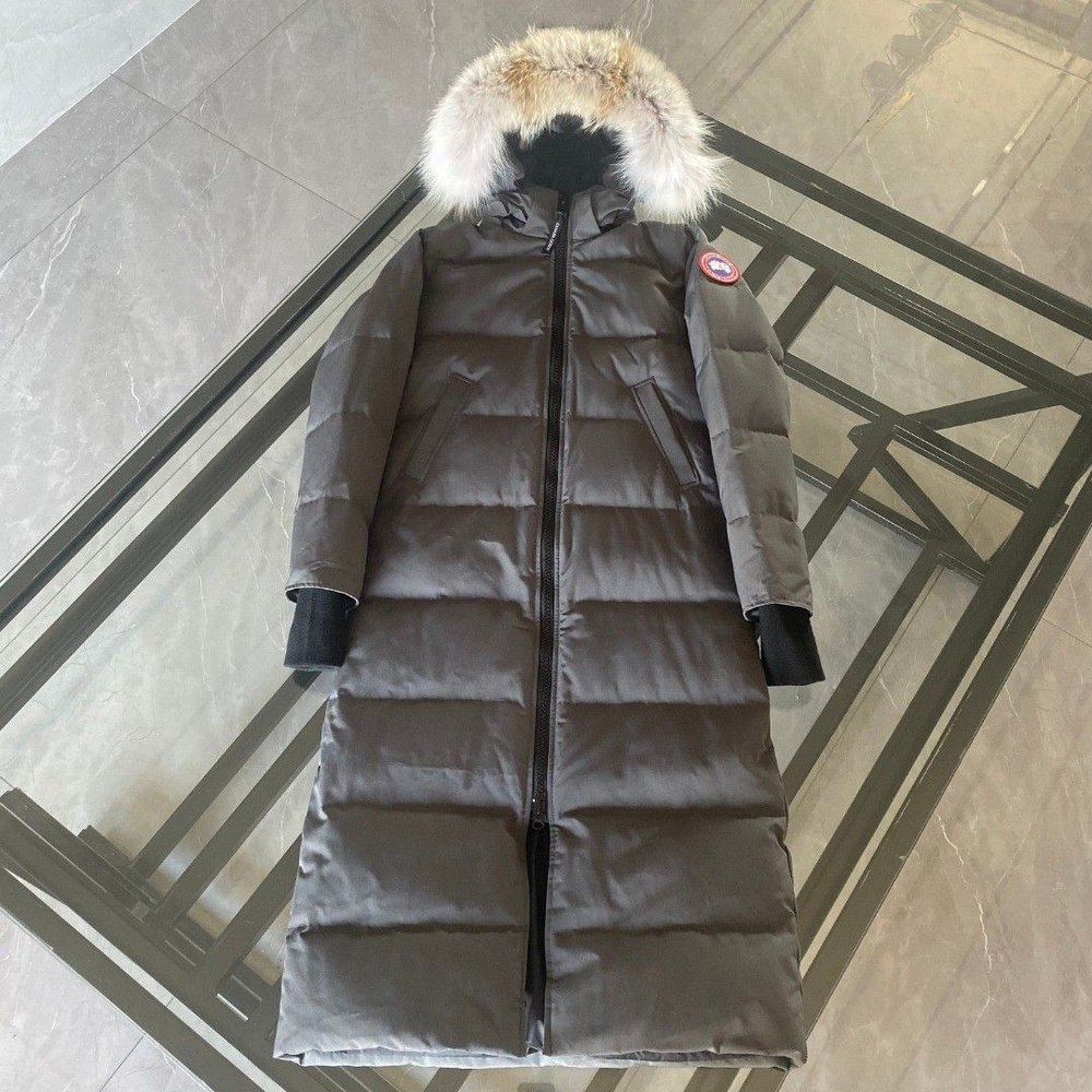 Пуховик CANADA GOOSE #1