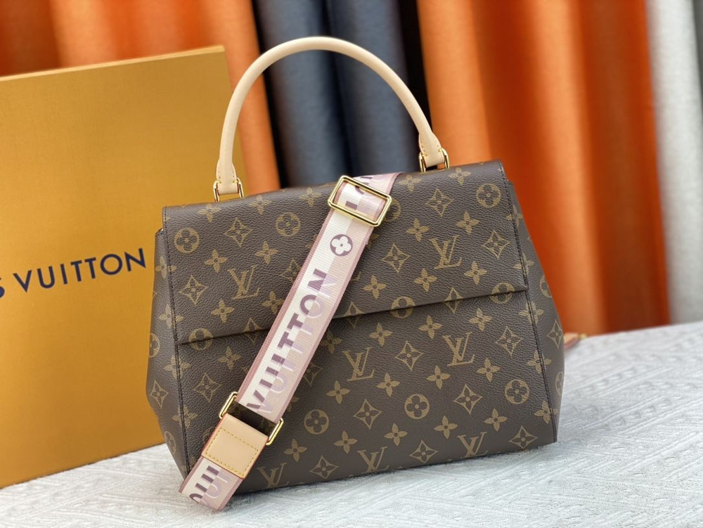 Louis Vuitton Сумка на плечо мешок #1