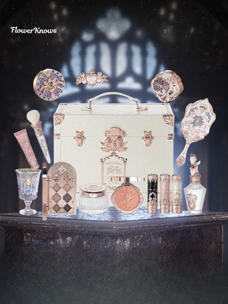 Подарочный набор для макияжа серии Flower Knows Little Angel