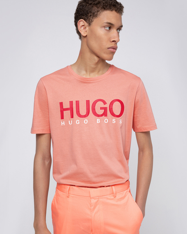 Купить футболку hugo. Футболка Хуго. Майка Hugo. Хуго футболка мужская. Тенниска Hugo.