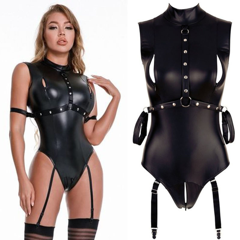 Музыка және қара көздері бар порно