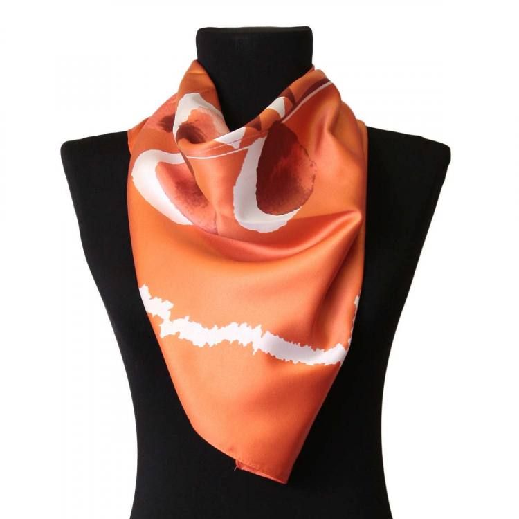 Платок Roby foulards. Оранжевый платок. Оранжевый шарф. Шарф оранжевый женский.