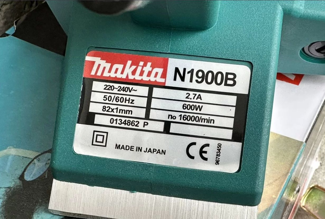 Рубанок makita n1900b