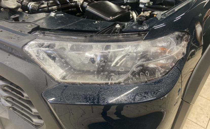 Полиуретановая пленка для защиты передней оптики фар Lada Niva Travel ...