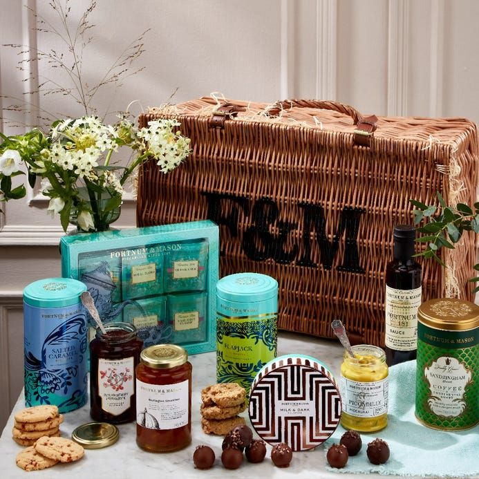 Кондитерский сюрпризбокс корзина Fortnum and Masons The Fortnum's