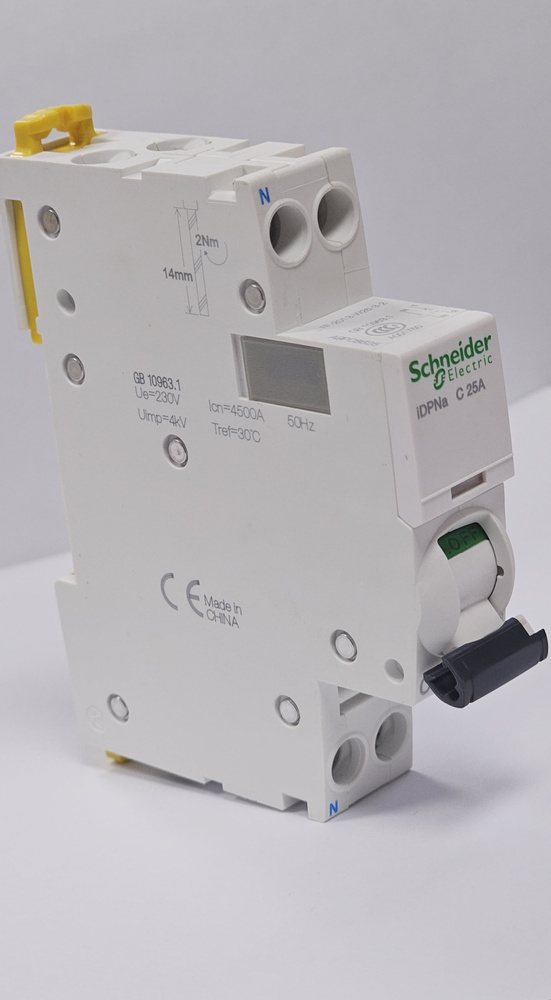 Автоматический выключатель Schneider Electric iDPNa C25A #1