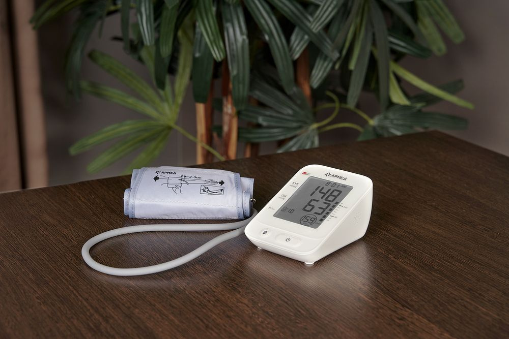 Тонометр автоматический Армед YE660E для измерения давления, с речевым ...