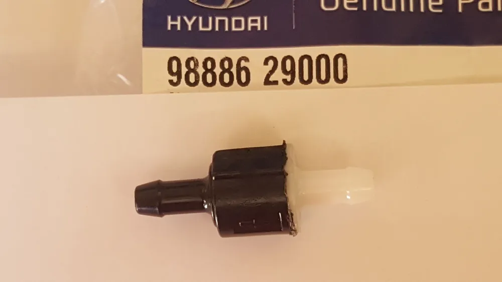 Обратный клапан системы омывателя заднего стекла HYUNDAI   - арт. 9888629000, вариант, фото 2