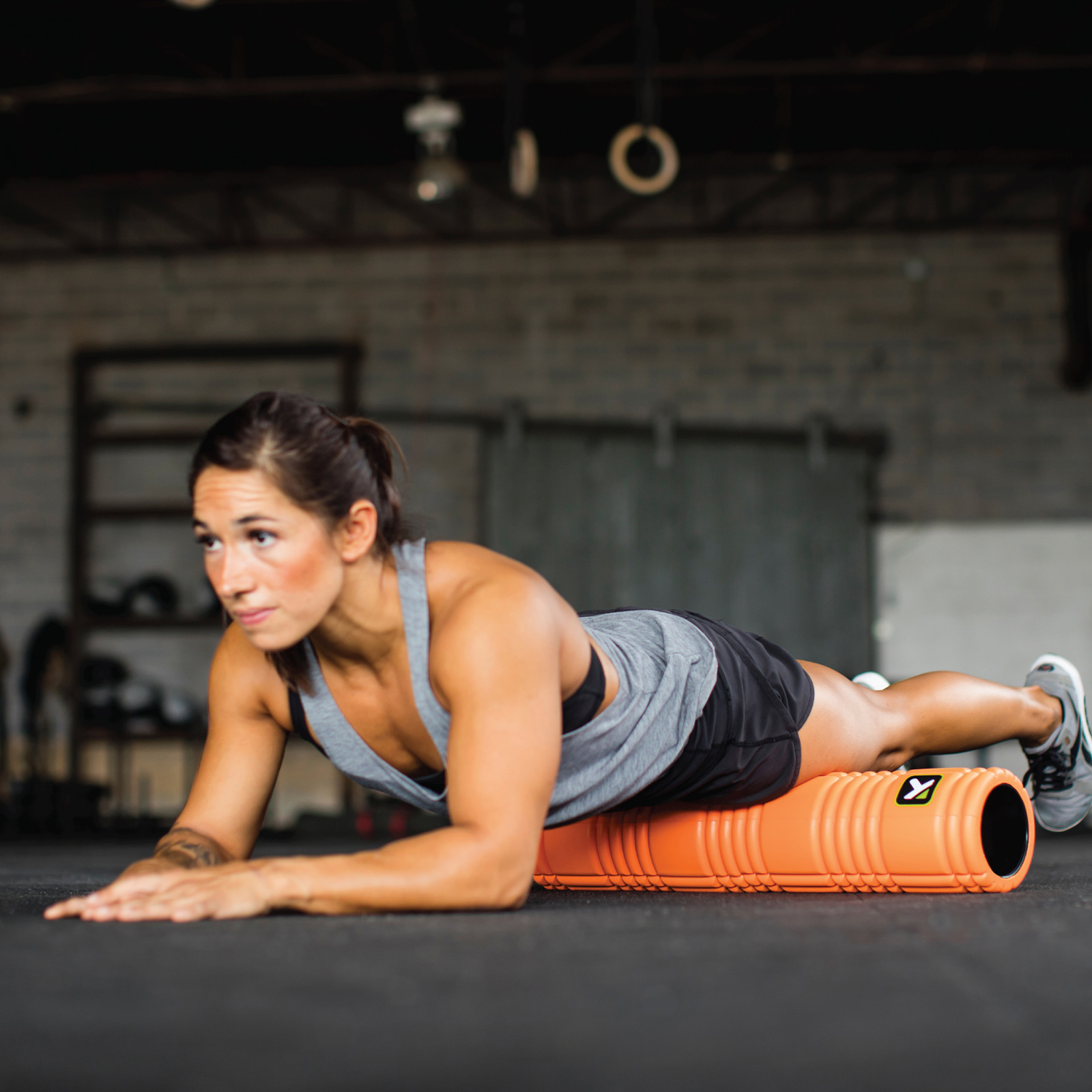 Мфр в фитнесе что это. МФР Trigger point. TRIGGERPOINT Grid Foam Roller. Ролл для МФР Grid. Миофасциальный ролл триггер.