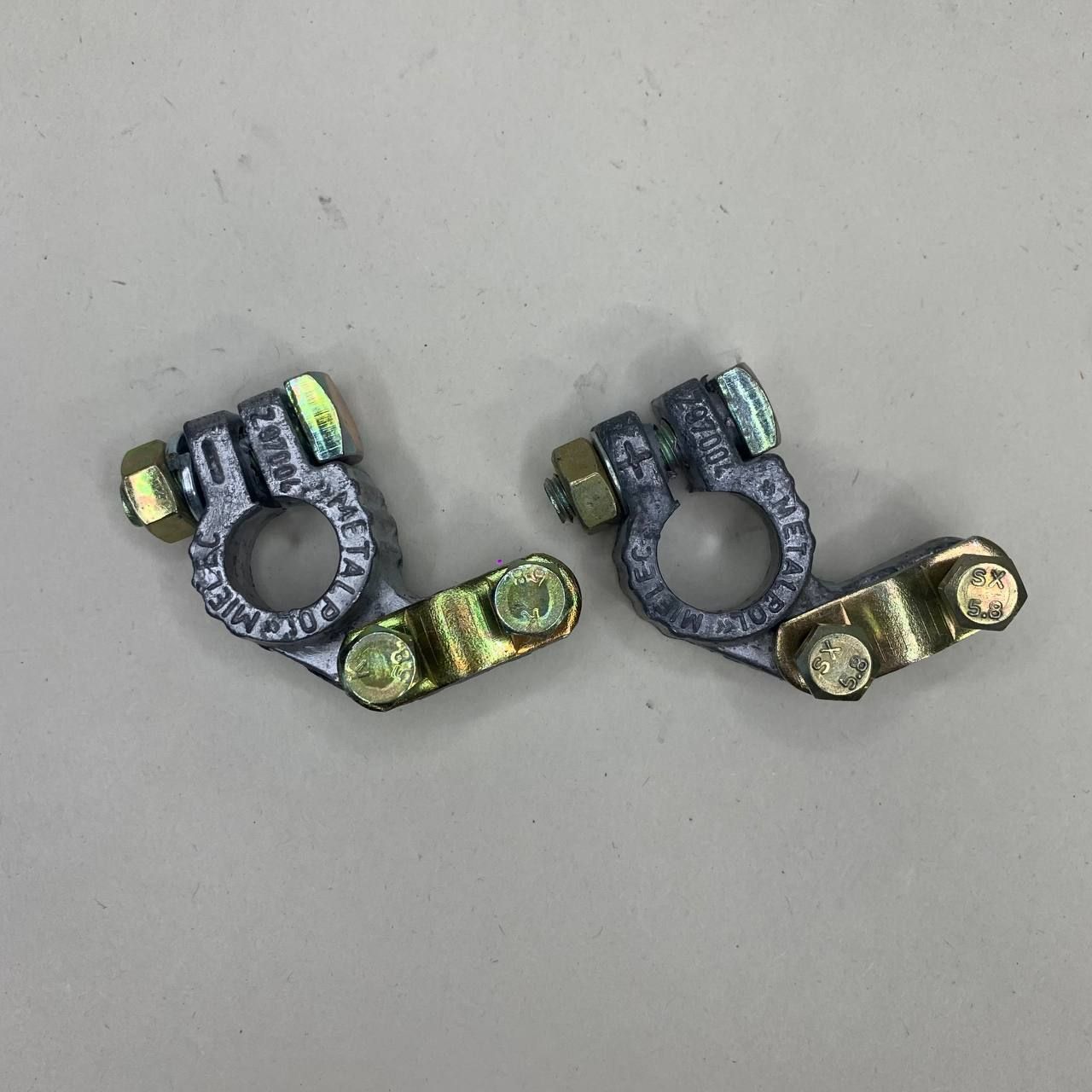 Клеммы аккумулятора ВАЗ 2101-07; 2108-099; 2113-15; Нива 2121 (пара ...