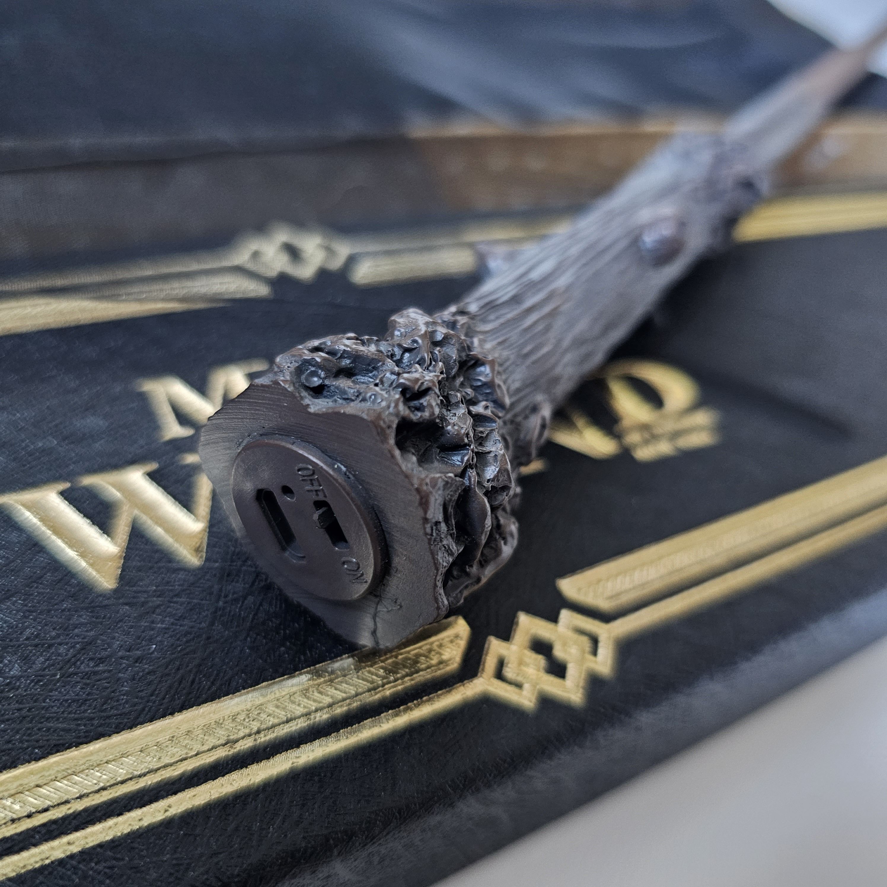 Волшебная палочка Гарри Поттера, стреляет огнем - купить по доступным ...