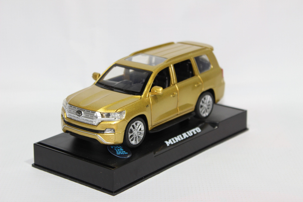 Машинка металлическая Тойота Ленд Крузер 200, крузак 200, Масштаб 1:32 ...