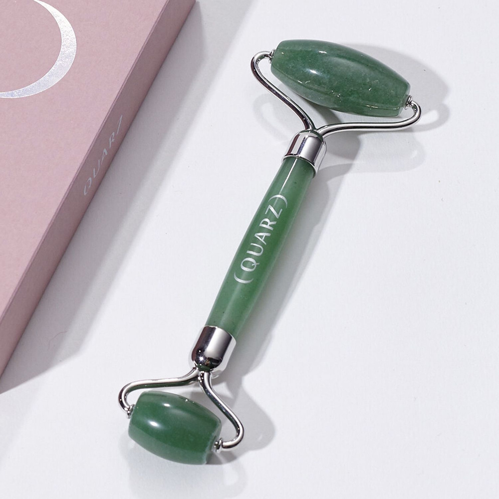 Массажный роллер для лица QUARZ из зеленого авантюрина купить по низкой ...