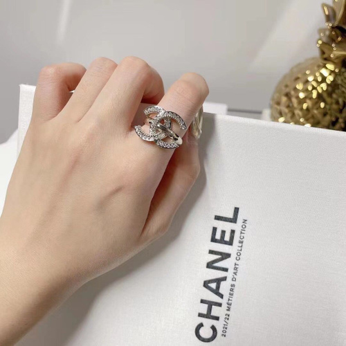 Только по любви: украшения из новой коллекции Chanel Coco Crush