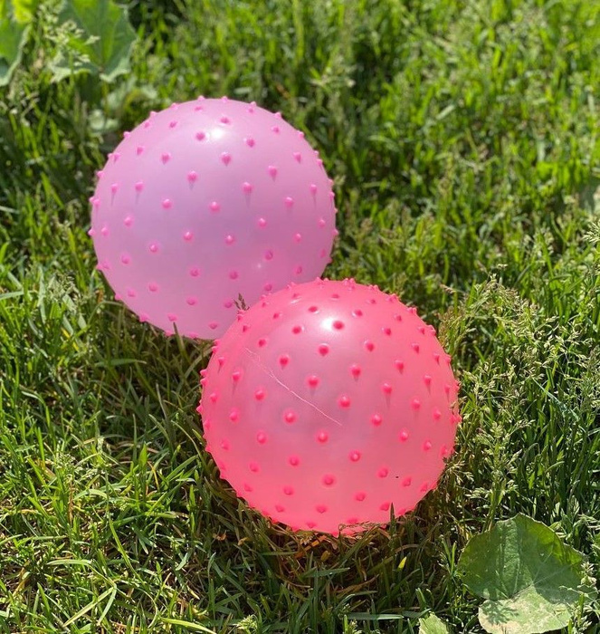Мяч резиновый пупырчатый 20 см розовый -  с доставкой по выгодным .
