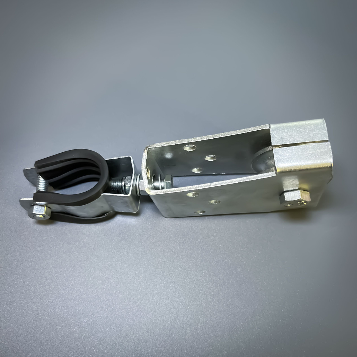 Подвес/держатель кабеля СПЕЦДЕТАЛЬ с металлическим роликом Ф40, с ...