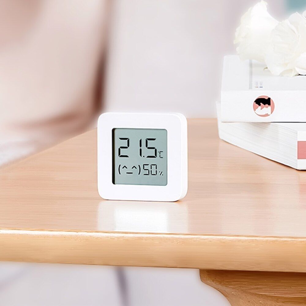 Датчик температуры и влажности Xiaomi Mijia Bluetooth Thermometer 2  (LYWSD03MMC) - купить с доставкой по выгодным ценам в интернет-магазине  OZON (236951830)