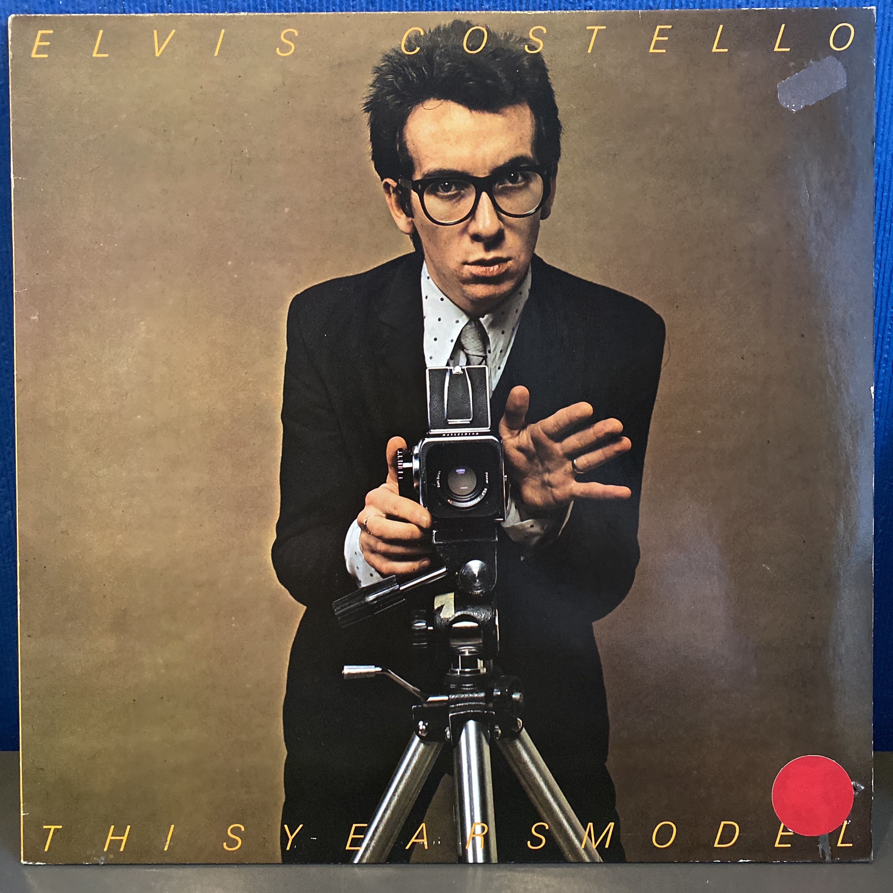 elvis costello height